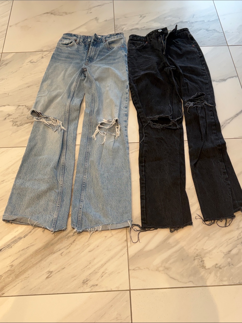 2 pair bundle Zara Distressed High-Rise Jeans in Light Blue and Black